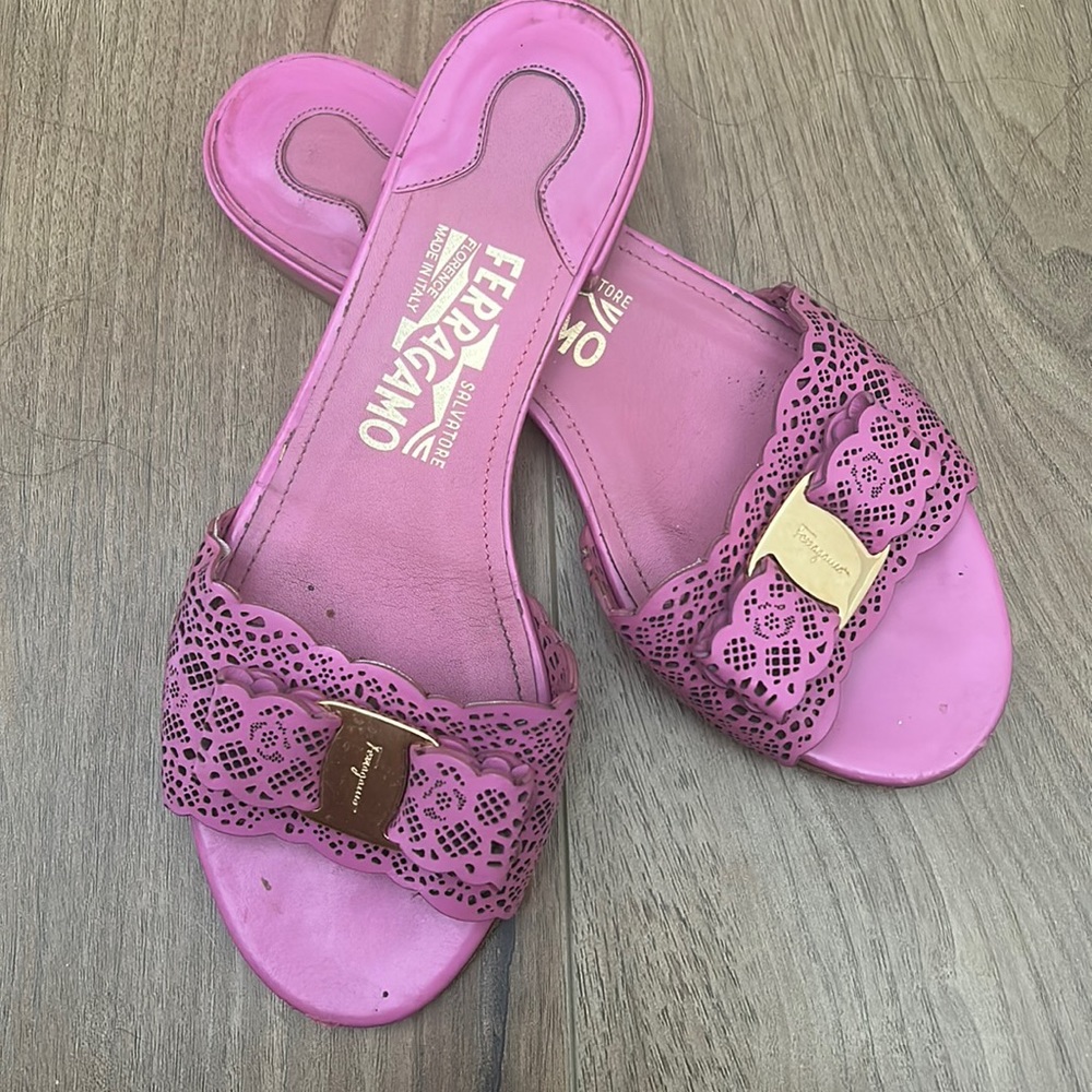 Beautiful Ferragamo flat sandals. Minor wear.please check pictures.